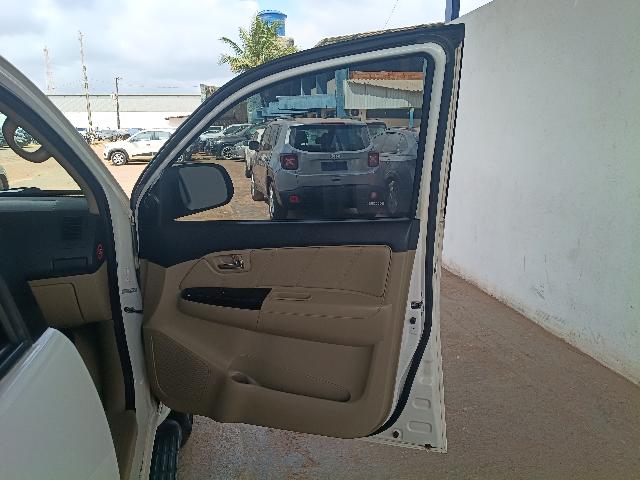 TOYOTA HILUXSW4 SRV4X4 - 2014/2014 — foto 28 de 40