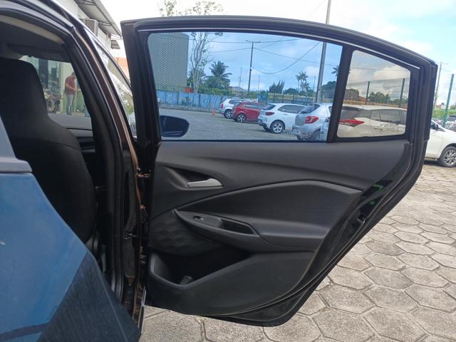 CHEVROLET ONIX PLUS 10TAT LTZ - 2022/2022 — foto 12 de 24