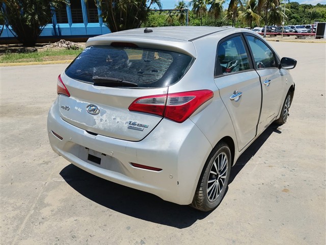 HYUNDAI HB20 1.6A COMF - 2014/2015 — foto 4 de 40