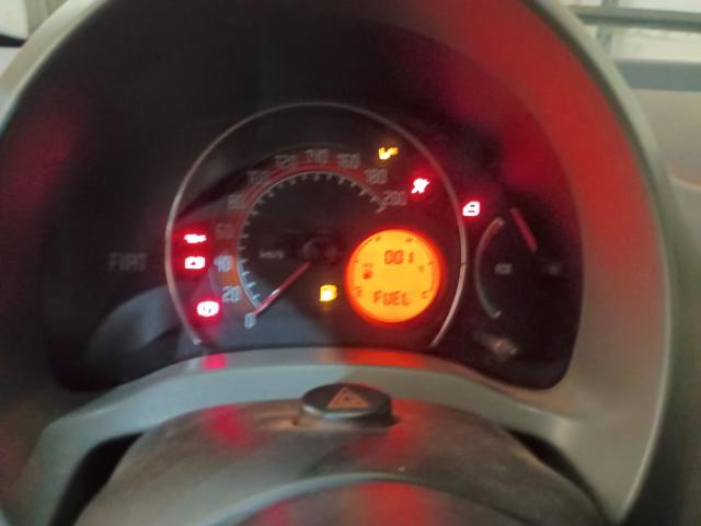 FIAT UNO VIVACE 1.0 - 2013/2014 — foto 8 de 36