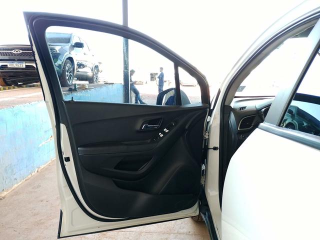 CHEVROLET TRACKER LT - 2017/2017 — foto 18 de 38