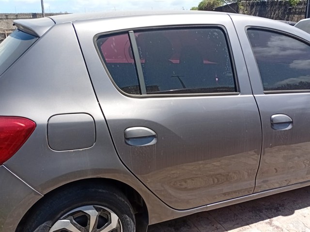 Foto 8 de 8: SANDERO ZEN10MT - 2020/2021