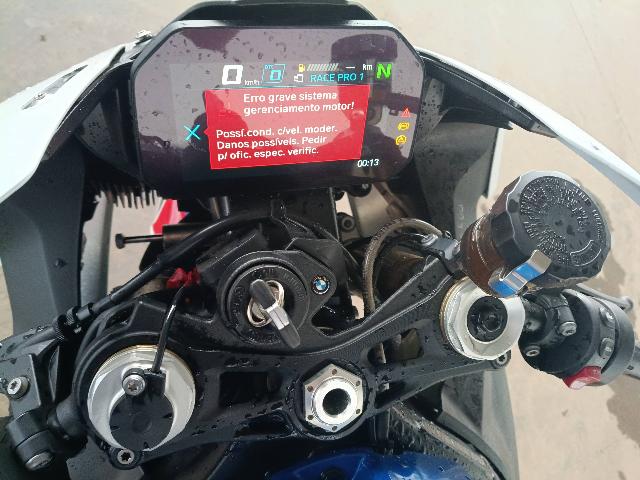 BMW S1000 RR - 2022/2022 — foto 6 de 16