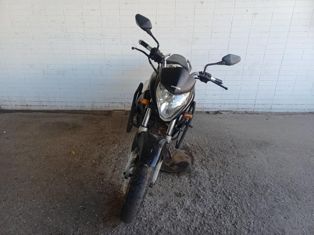 HONDA CB 300R - 2015/2015 — foto 4 de 9
