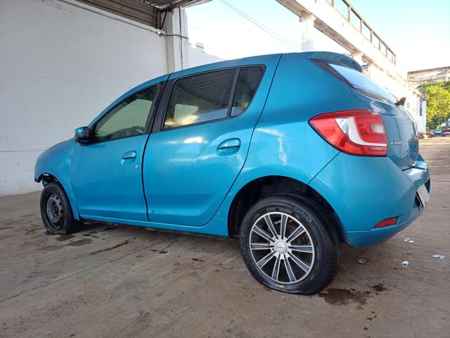 RENAULT SANDERO EXPR 10 - 2014/2015 — foto 4 de 25