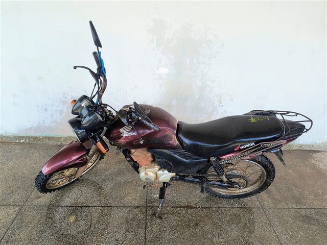 Honda CG 150 FAN ESI 2012 em leilão