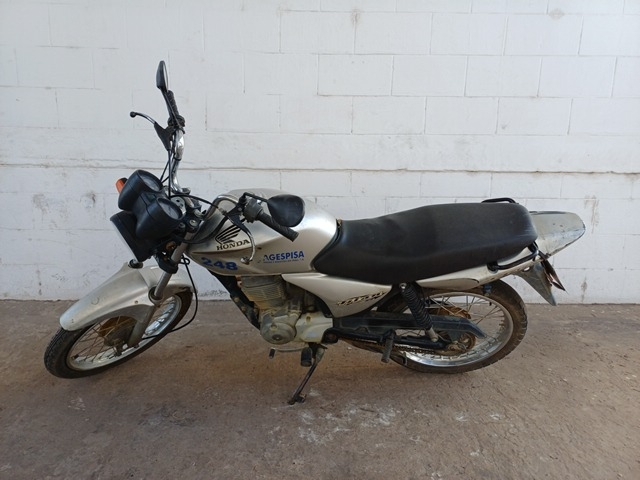 HONDA - CG 150 TITAN KS - leilão extrajudicial - TERESINA PI - lance mínimo R$ 2.100