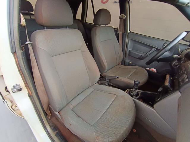 VOLKSWAGEN GOL 16V - 1999/2000 — foto 12 de 26