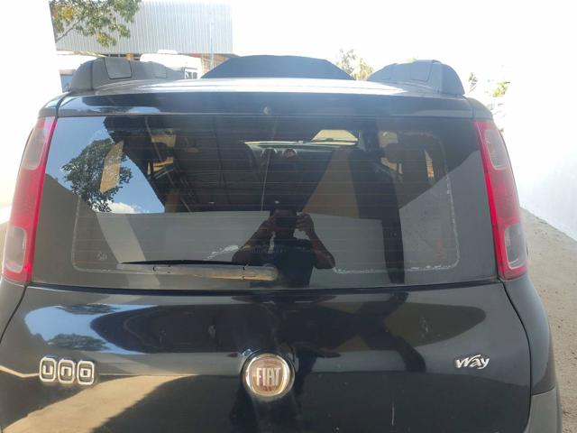 FIAT UNO WAY 1.0 - 2011/2012 — foto 24 de 33