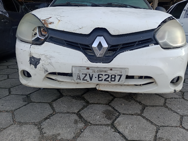 RENAULT CLIO EXP1016VH - 2014/2015 — foto 8 de 9