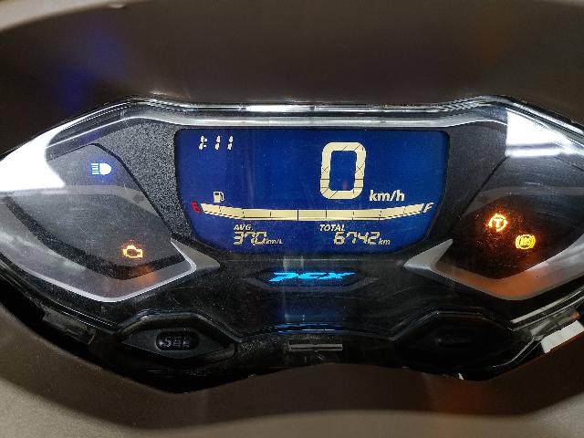 PCX 160 DLX - 2025/2025 — foto 10 de 19