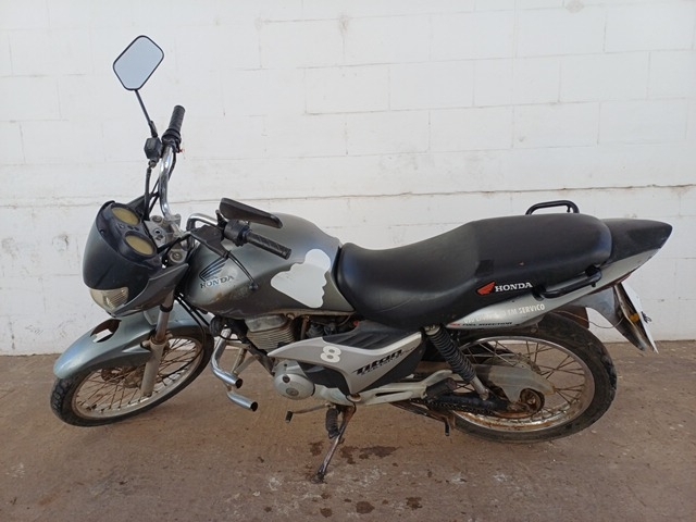 HONDA - CG 150 TITAN ESD - leilão extrajudicial - TERESINA PI - lance mínimo R$ 2.800