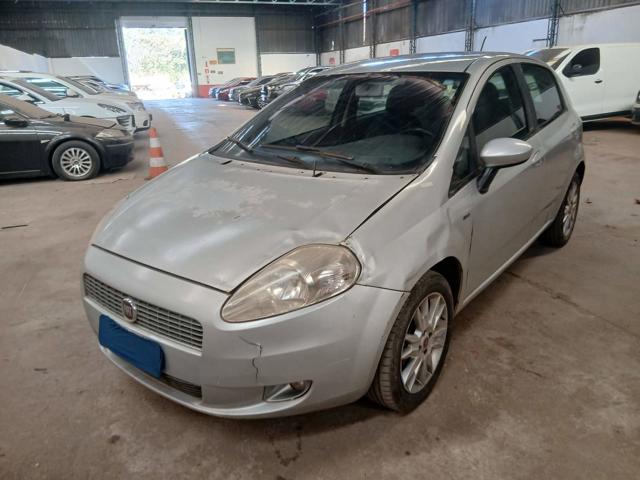 FIAT PUNTO ESSENCE 1.6 - 2010/2011