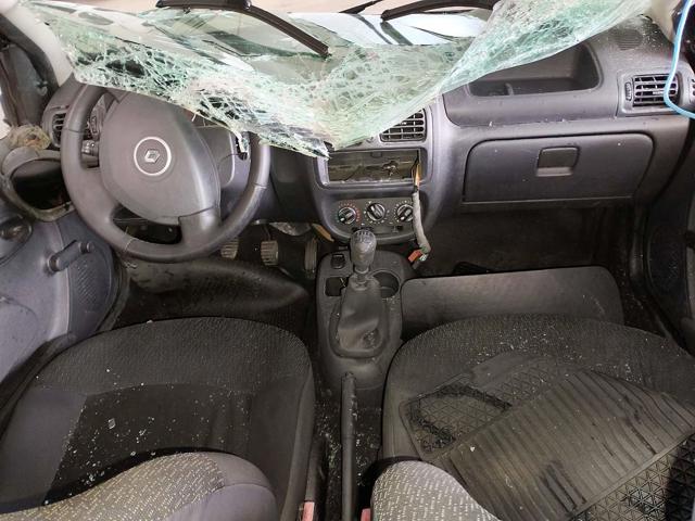 RENAULT CLIO EXP1016VH - 2013/2014 — foto 5 de 37