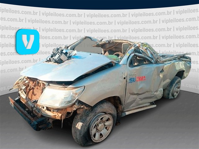 TOYOTA HILUX CS4X4 - 2015/2015