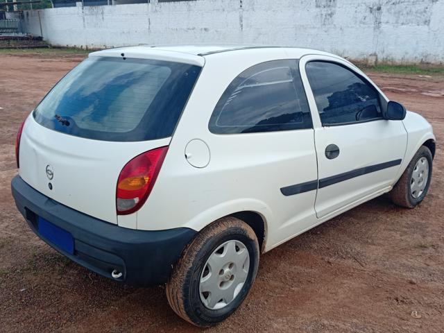 GM CELTA - 2001/2002 — foto 4 de 26