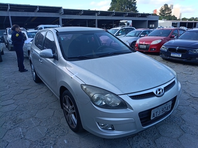 HYUNDAI I30 2.0 - 2010/2011 — foto 9 de 10
