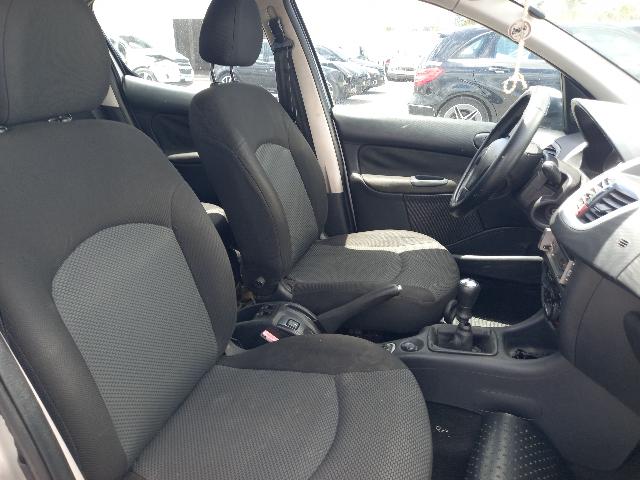 PEUGEOT 207HB XR S - 2012/2013 — foto 18 de 34