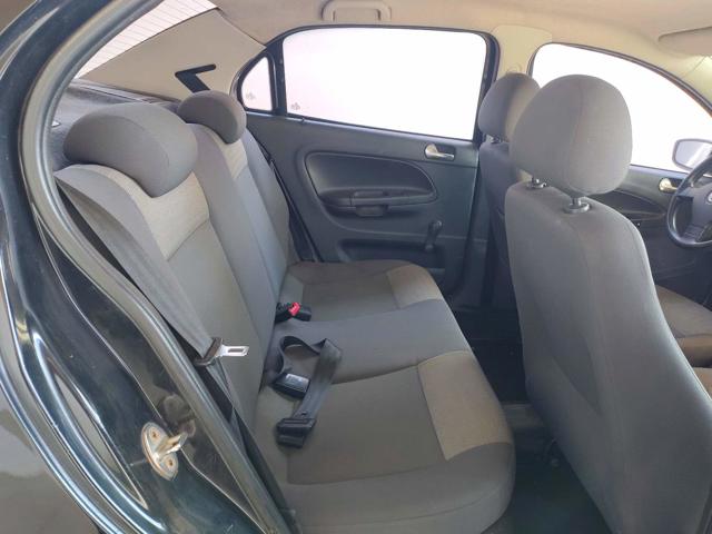 VOLKSWAGEN VOYAGE 1.0 - 2010/2010 — foto 16 de 37