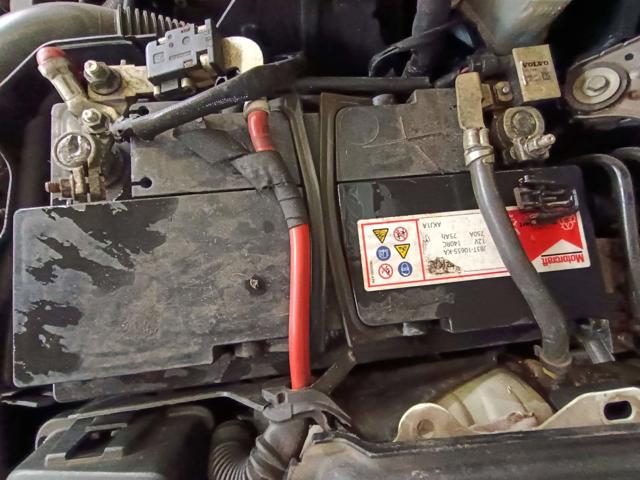 VOLVO XC60 2.0T5 R-DES - 2014/2014 — foto 17 de 28