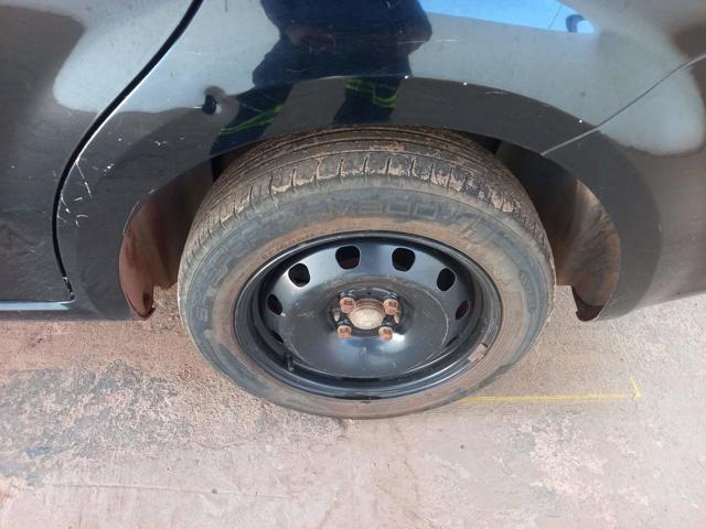 FIAT LINEA ESSENCE DUAL - 2012/2013 — foto 25 de 28