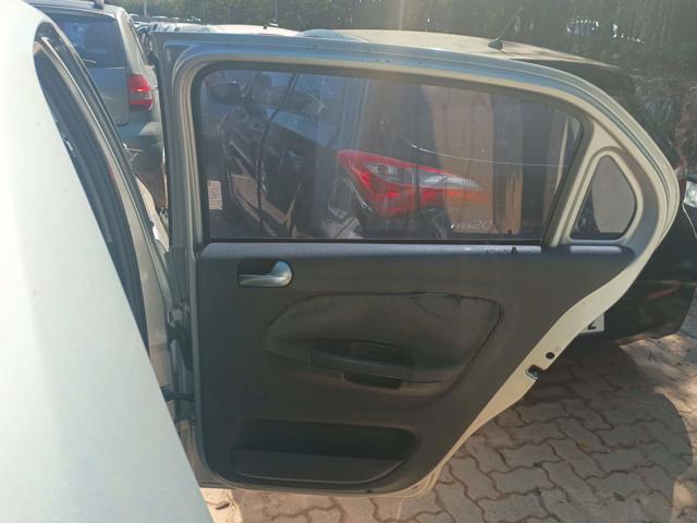 VOLKSWAGEN GOL - 2009/2010 — foto 14 de 28