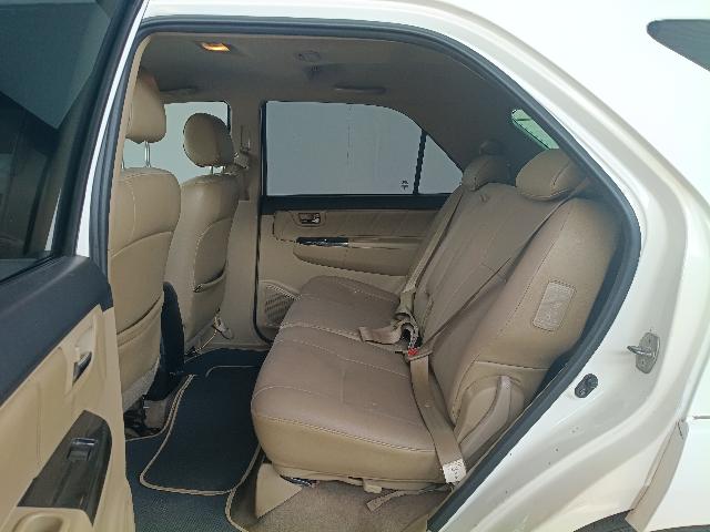 TOYOTA HILUXSW4 SRV4X4 - 2014/2014 — foto 19 de 40