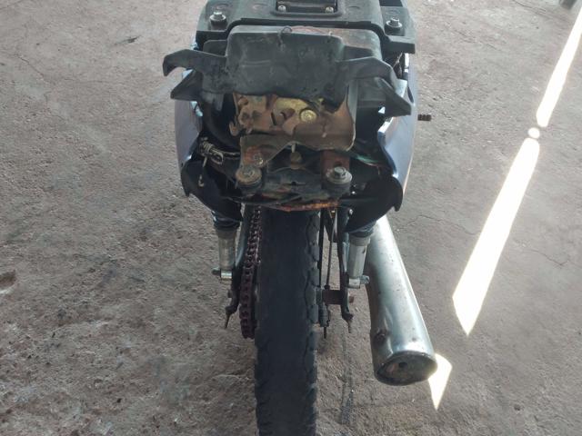 HONDA C100 BIZ ES - 2004/2005 — foto 10 de 11
