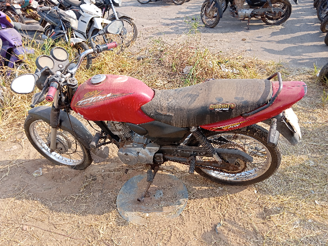 HONDA - CG 125 TITAN KS - leilão extrajudicial - TIANGUÁ CE - lance mínimo R$ 1.000