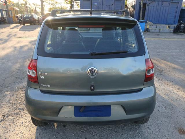 VOLKSWAGEN FOX 1.0 - 2009/2010 — foto 29 de 37