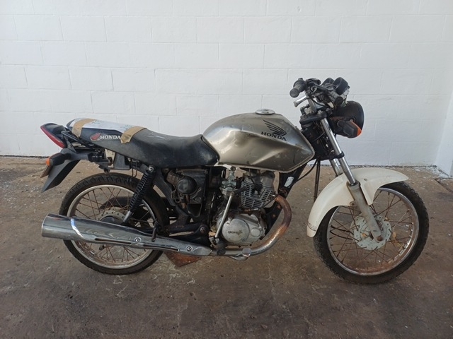 HONDA - CG 150 TITAN KS - leilão extrajudicial - TERESINA PI - lance mínimo R$ 1.600