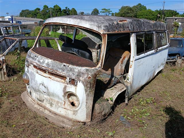 VOLKSWAGEN KOMBI - 2000/2000