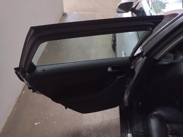 AUDI A3 1.8 - 2002/2002 — foto 19 de 39