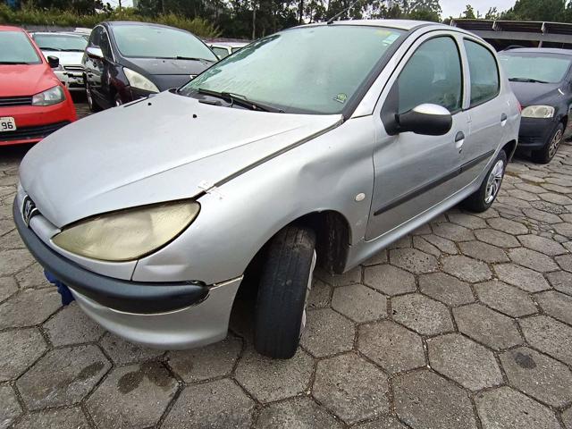Peugeot 206 Soleil 2000 em leilão