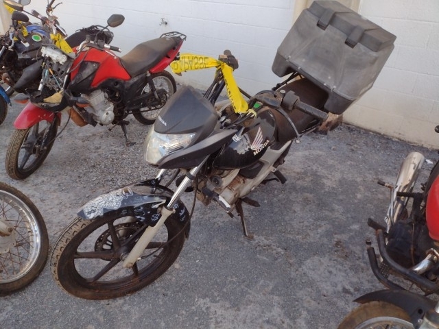 HONDA - CG 150 TITAN EX - leilão extrajudicial - SAMAMBAIA DF - lance mínimo R$ 3.800