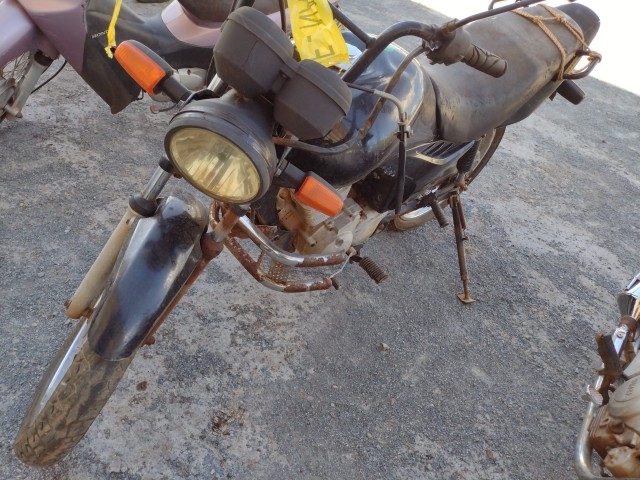 HONDA - CG 125 FAN KS - leilão extrajudicial - SAMAMBAIA DF - lance mínimo R$ 2.000