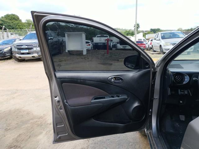 ETIOS X SD 1.5 - 2017/2018 — foto 16 de 26