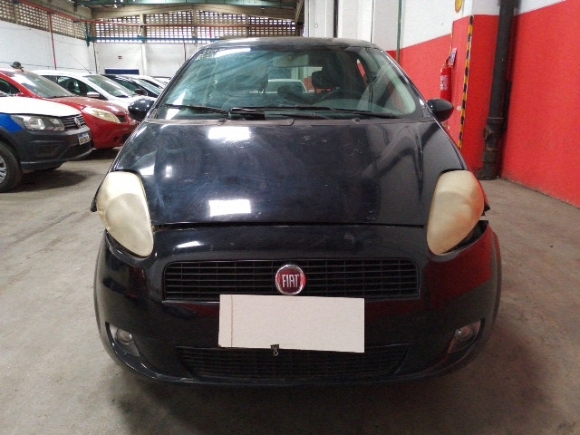 FIAT PUNTO 1.4 - 2010/2010 — foto 10 de 40