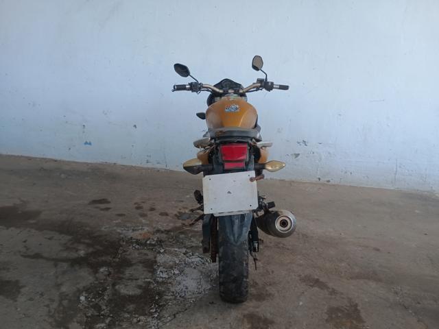HONDA CB 300R - 2010/2010 — foto 8 de 11