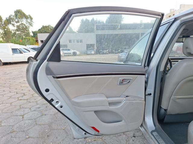 HYUNDAI AZERA 3.3 V6 - 2009/2010 — foto 17 de 24