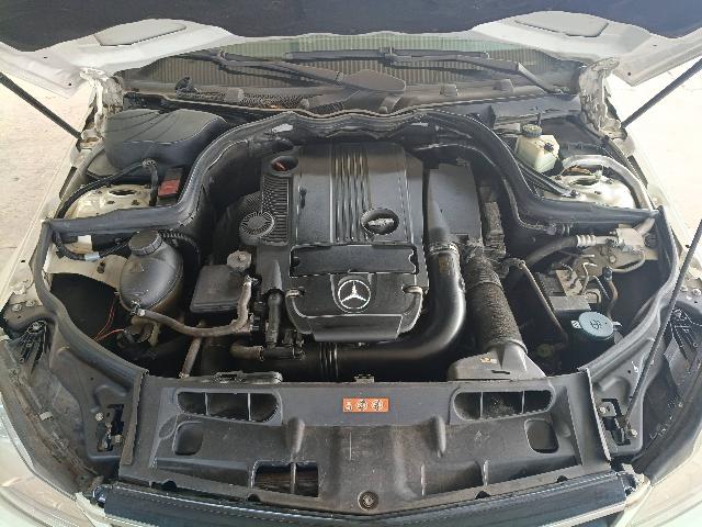 MERCEDES-BENZ C 180 CGI - 2012/2012 — foto 12 de 34