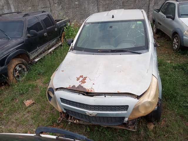 CHEVROLET MONTANA LS - 2011/2012 — foto 7 de 23