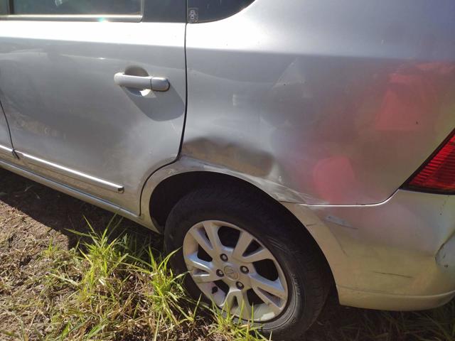 NISSAN LIVINA 18SL - 2012/2013 — foto 34 de 36