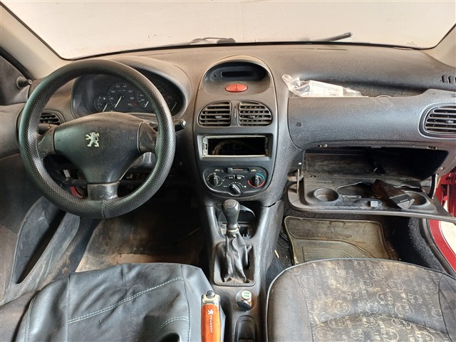 PEUGEOT 206 14 PRESEN FX - 2007/2008 — foto 5 de 26