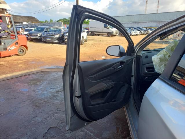 Foto 20 de 24: PRISMA 1.4MT LT - 2015/2015