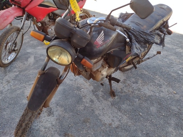HONDA - CG 125 FAN KS - leilão extrajudicial - SAMAMBAIA DF - lance mínimo R$ 2.500