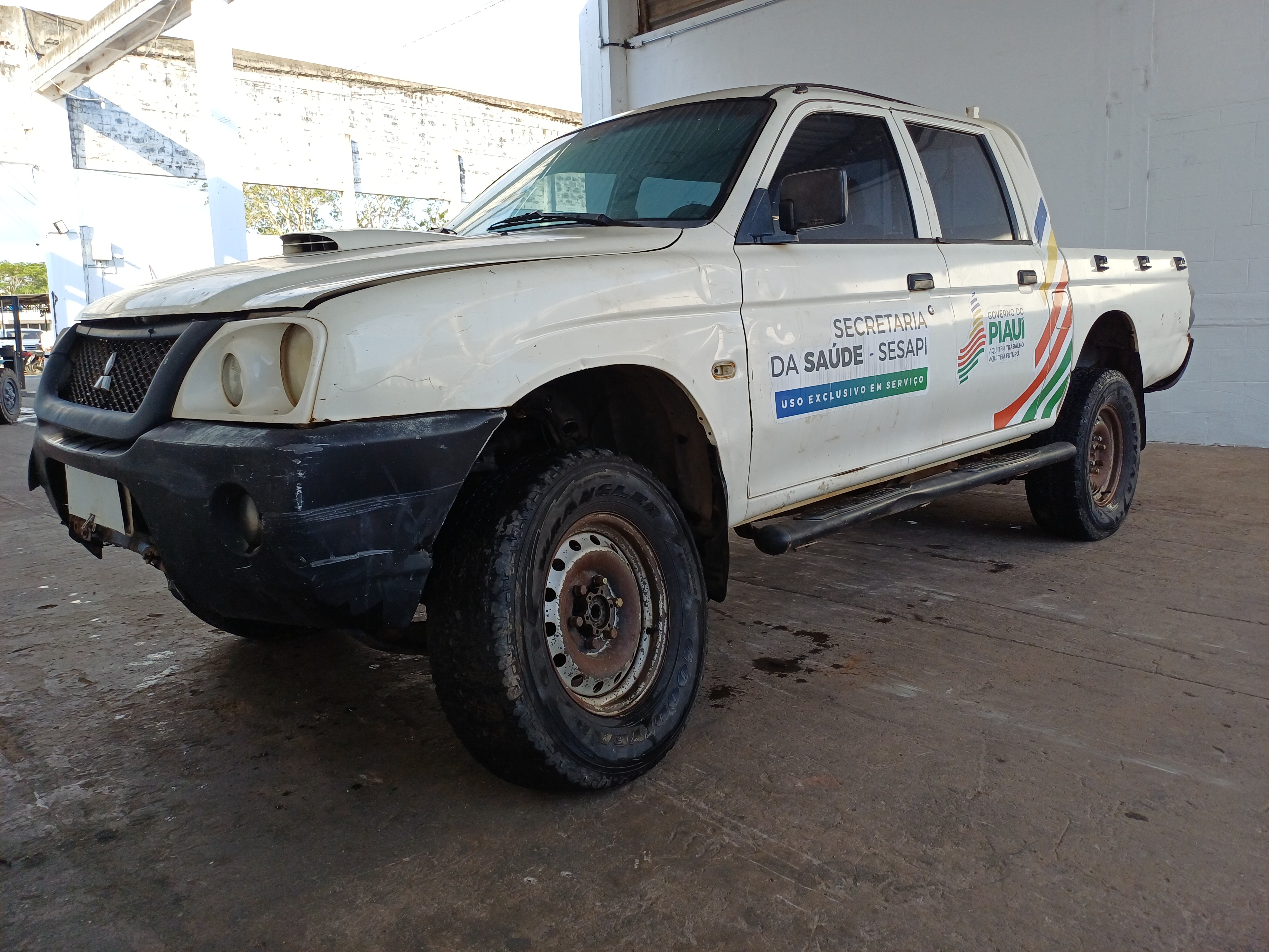 MITSUBISHI 4X4 GL