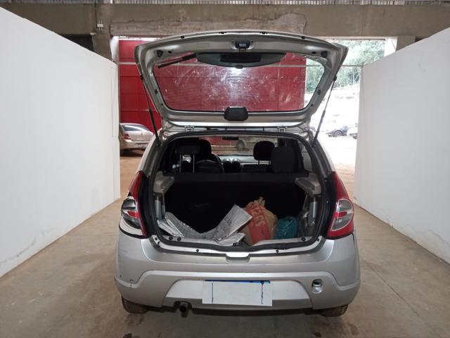 RENAULT SANDERO AUT1016V - 2009/2009 — foto 21 de 37