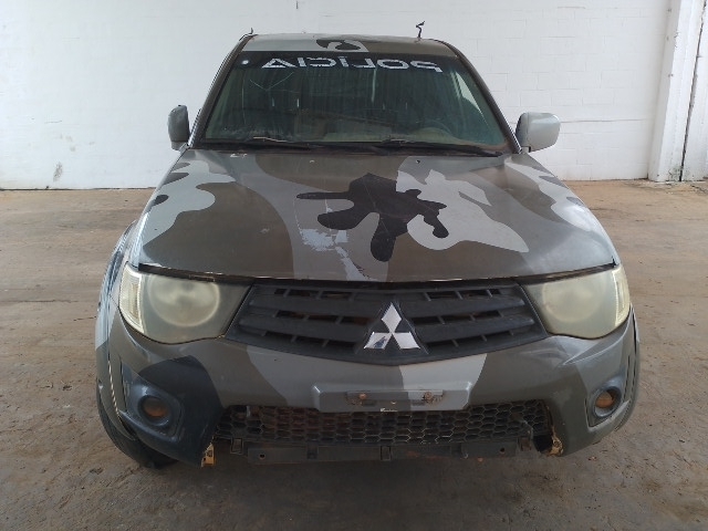 Foto 8 de 25: L200 TRITON GL D - 2015/2016