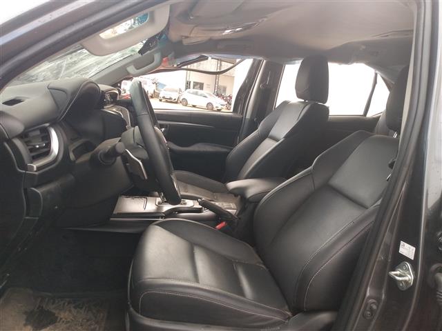 Foto 14 de 29: HILUX SWSRXA4RD - 2024/2024